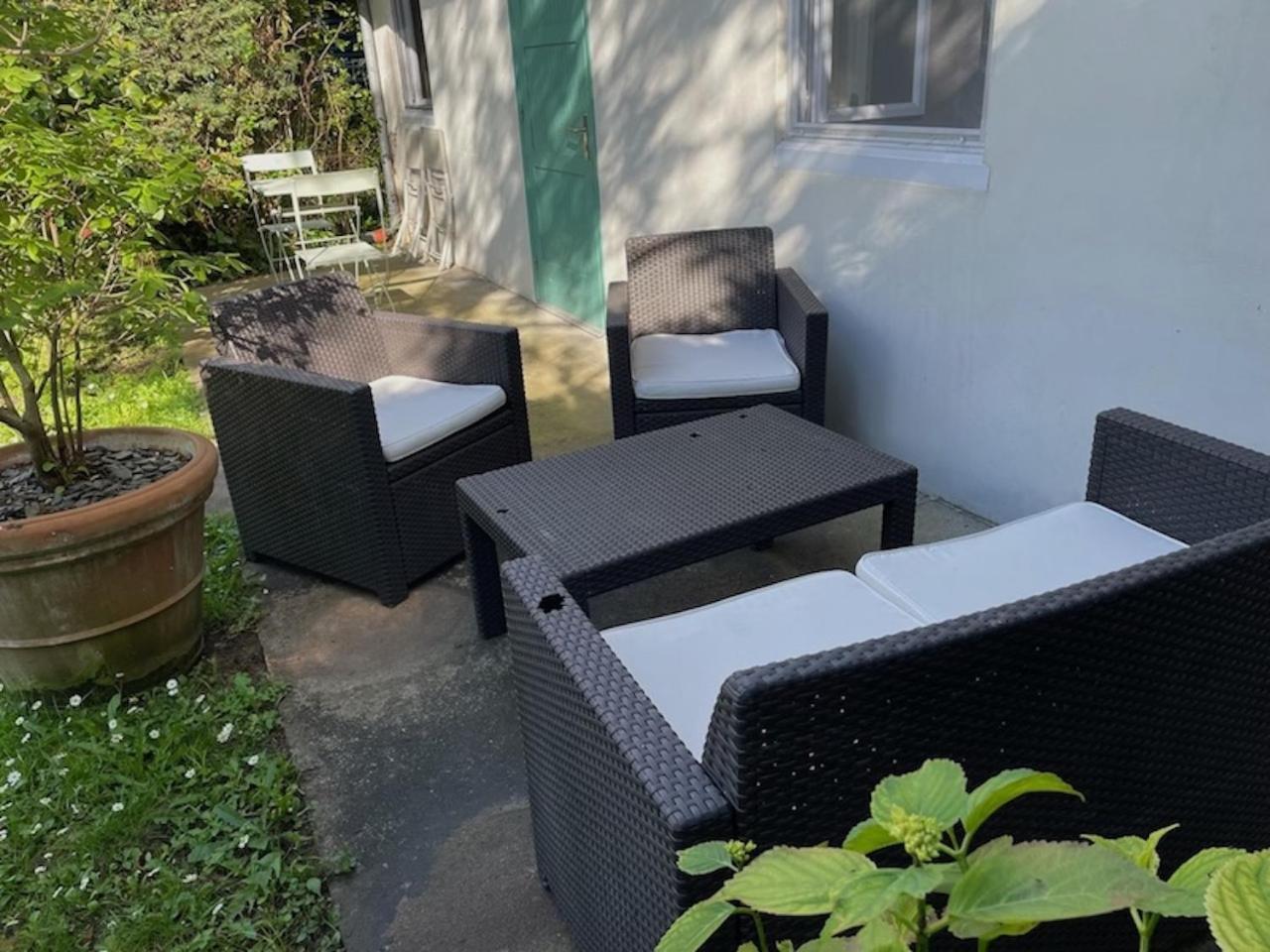 Maisonnette Dans Jardin Partage Bois-Colombes Exterior foto