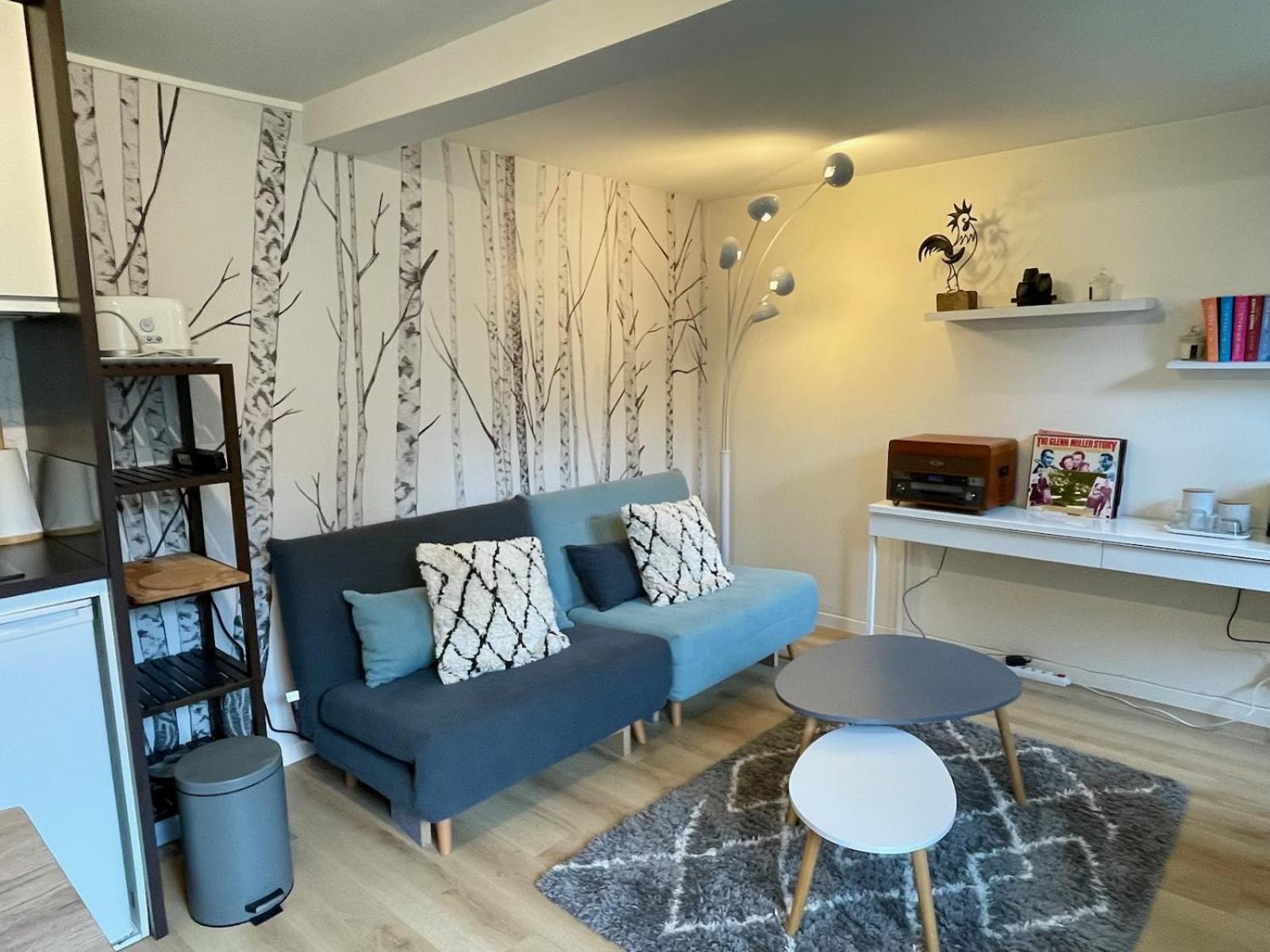 Maisonnette Dans Jardin Partage Bois-Colombes Exterior foto